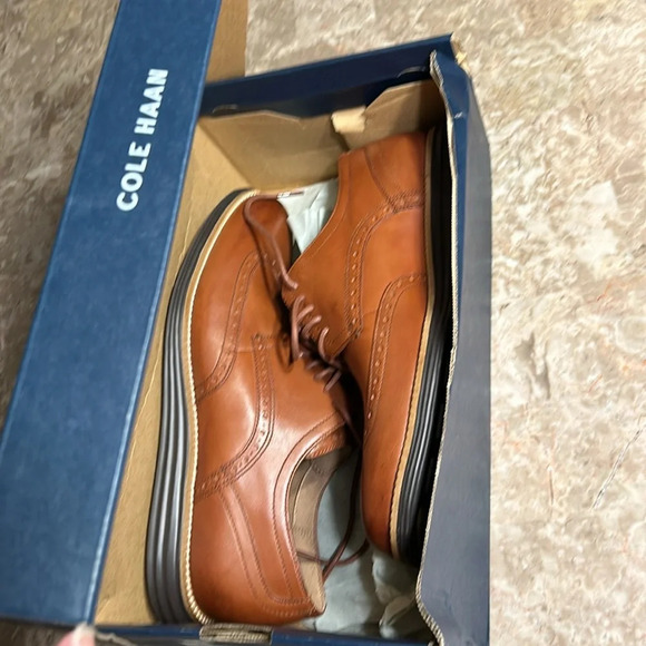 Cole Haan Shoes - Mens 11 - Oxford Original Grand Short Wing Tip - Picture 2 of 14